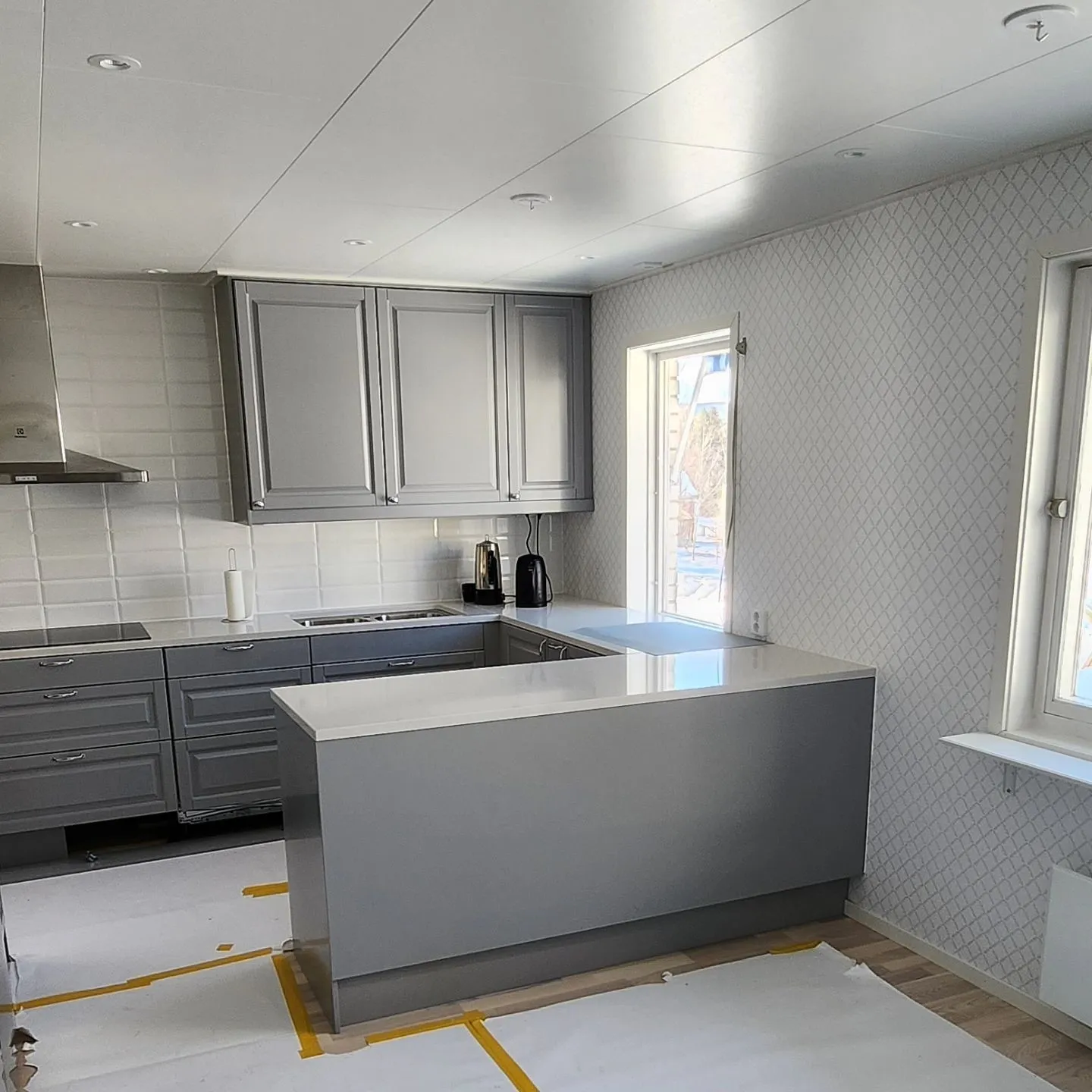 Modernt grått kök Sundsvall